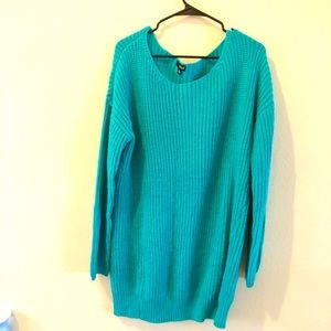 Blue green long sleeved sweater